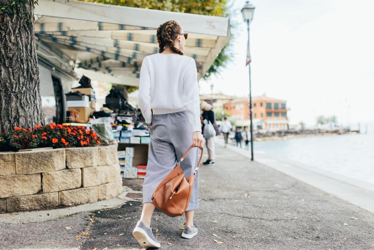 Hotel Orione - Lake Front Hotel Brenzone sul Garda Luaran gambar
