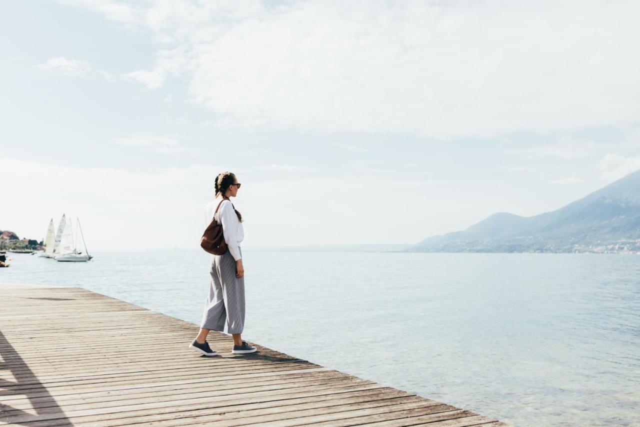 Hotel Orione - Lake Front Hotel Brenzone sul Garda Luaran gambar