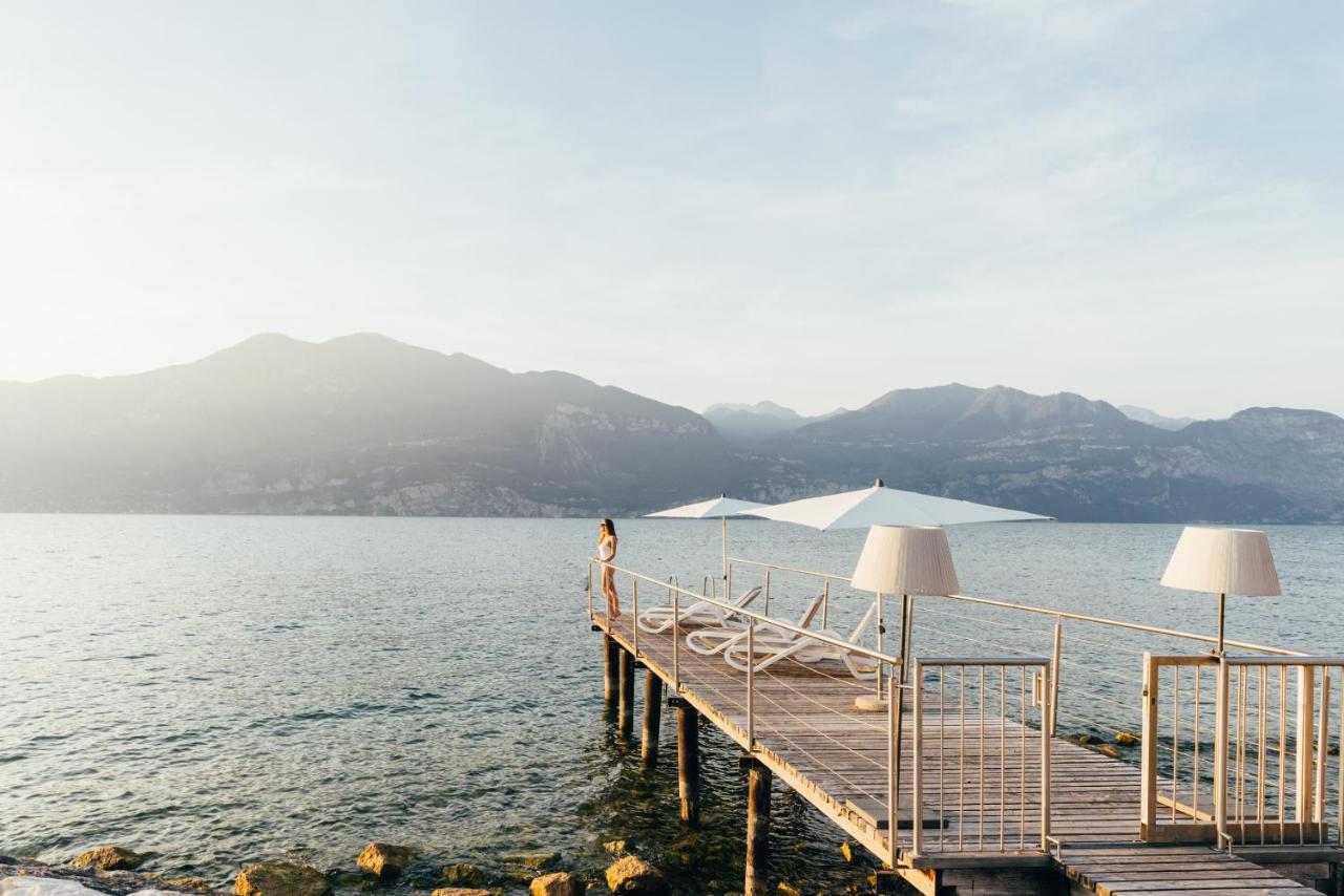 Hotel Orione - Lake Front Hotel Brenzone sul Garda Luaran gambar