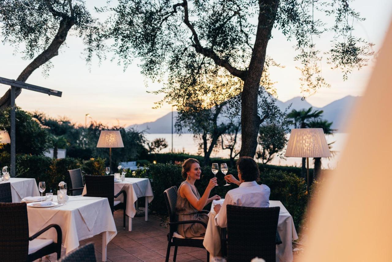 Hotel Orione - Lake Front Hotel Brenzone sul Garda Luaran gambar